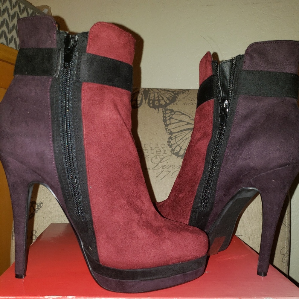 Ankle boots - Picture 3 of 3